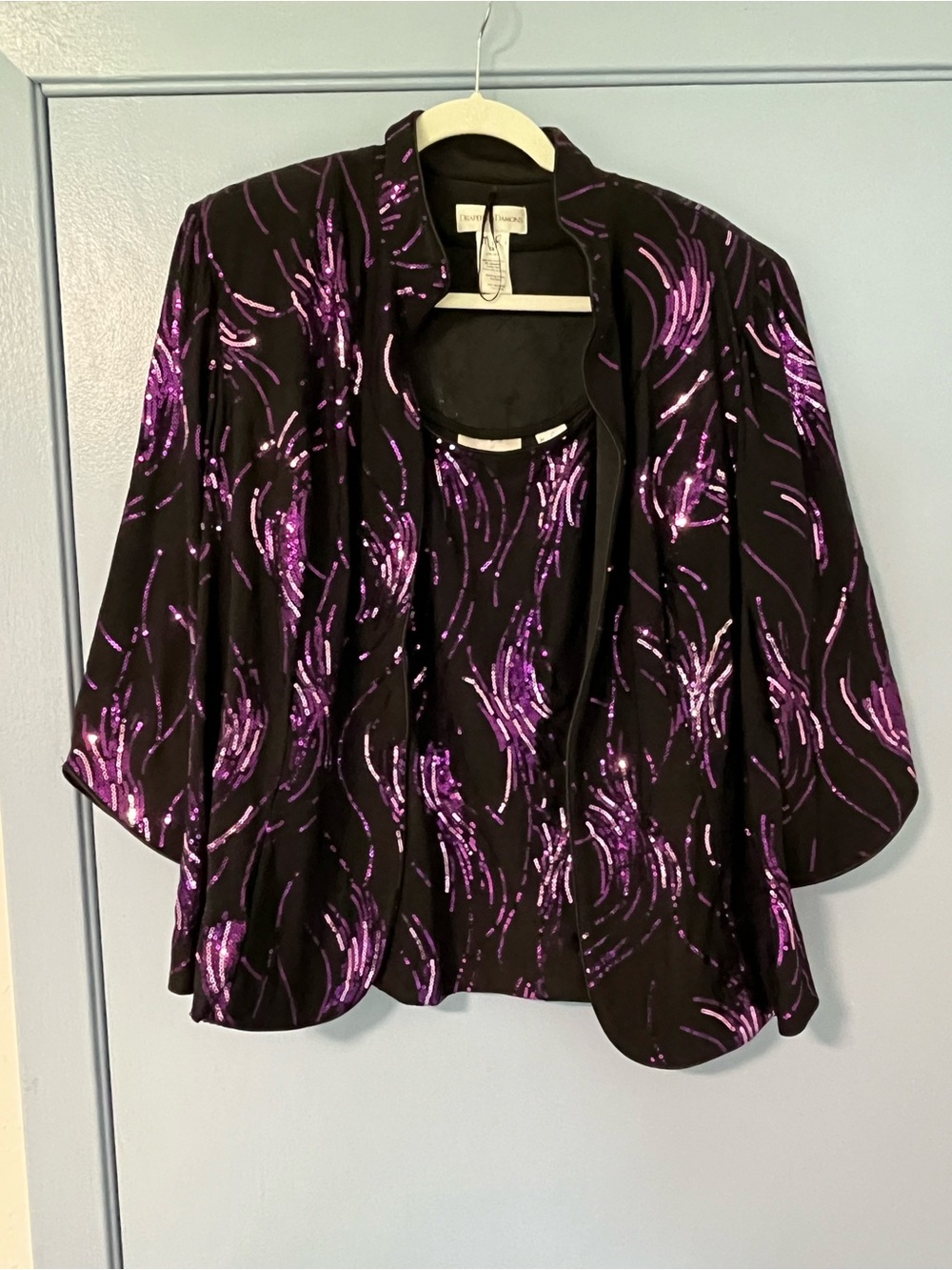 Draper’s and Damon’s Black Jacket and Tank with Purple Sequin Swirl Size 1X